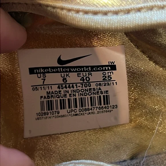 RARE -LIKE NEW Nike Air Rift Metallic Gold Tabis Training Sandal Shoe, Sz 7 - Picture 10 of 10